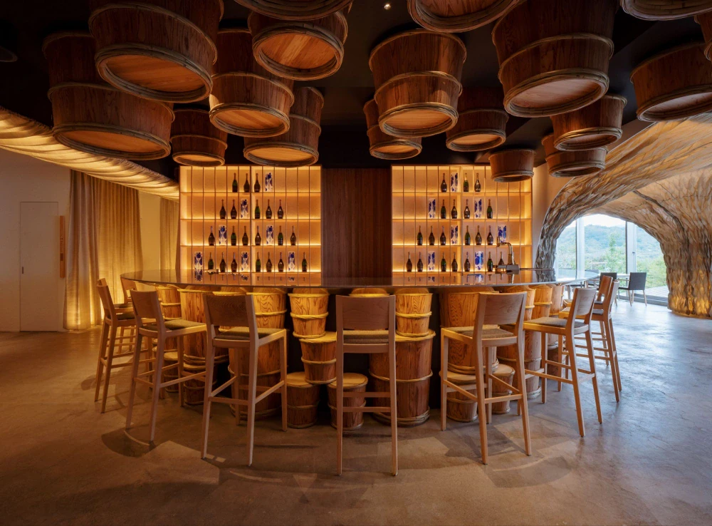 Dusit International brings its Dusit Collection  brand to Japan with the opening of a Kengo  Kuma-designed lakeside retreat in Hokkaido